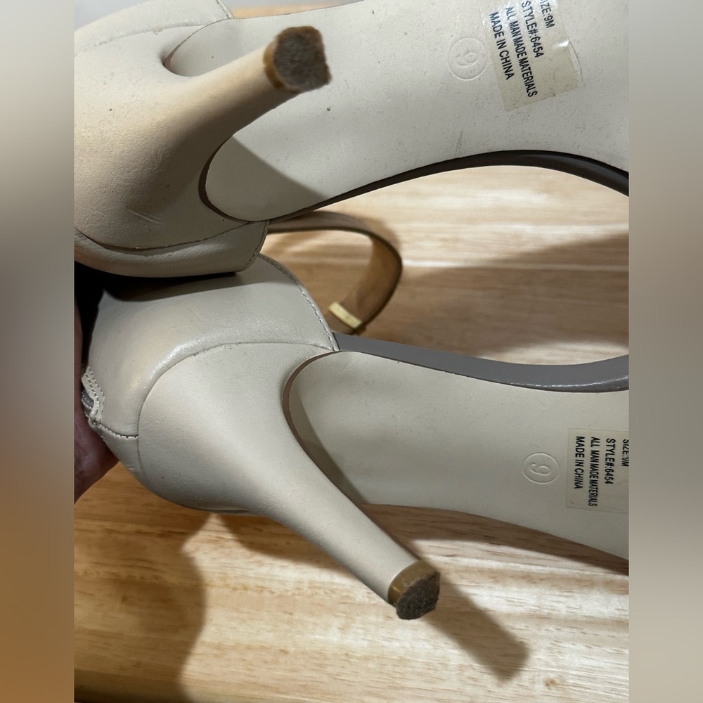 EUC - New York & Co. Adriana Shoes - Picture 5 of 5